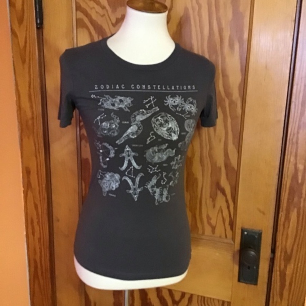 Fifth Sun Zodiac Constellations Graphic Tee | Vintage Astrology T-Shirt - Picture 4 of 10
